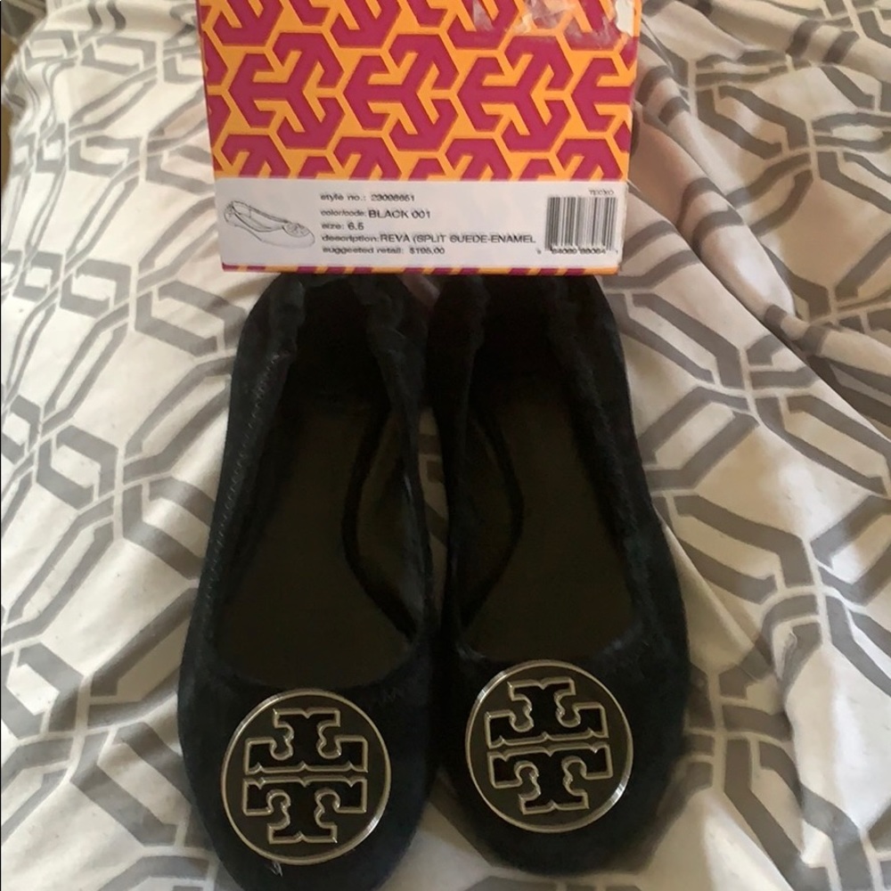 Tory Burch black 6.5 ballet flats gently used.